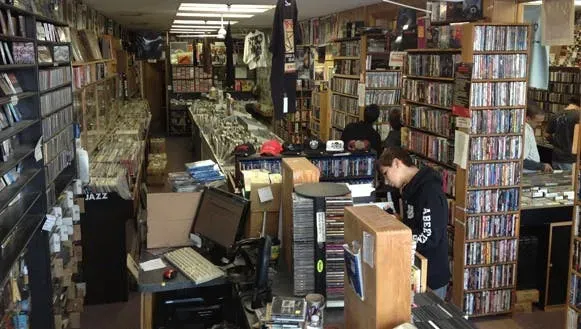 Record Store: Mr Cheapo CDs & Records