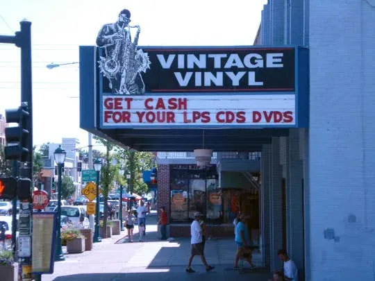 Record Store: Vintage Vinyl