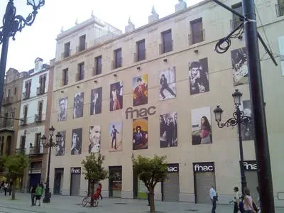 Record Store: Fnac Torre Sevilla
