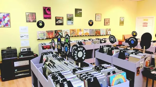 Purple Narwhal Music & Manga