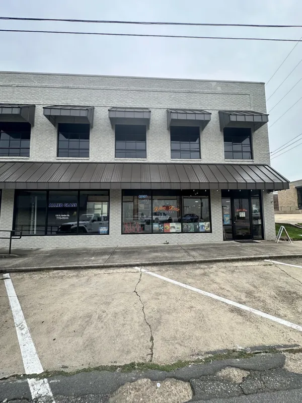 Record store thumbnail: Retro Rose