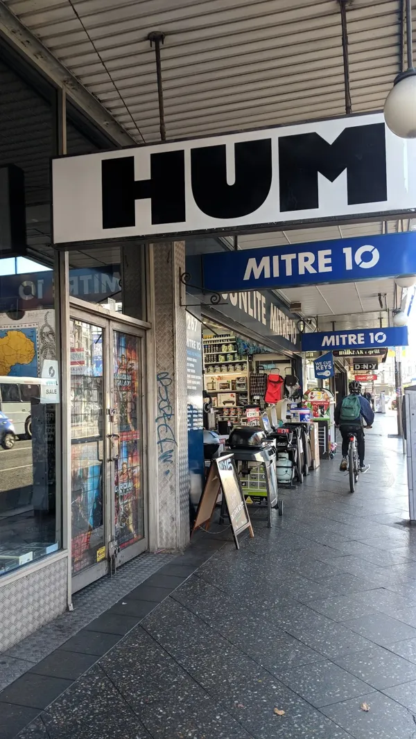 Record store thumbnail: Hum On King