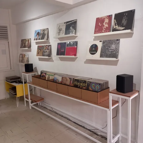 Record store thumbnail: Girassol Discos