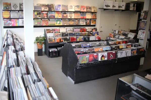 Record store thumbnail: Black Dots