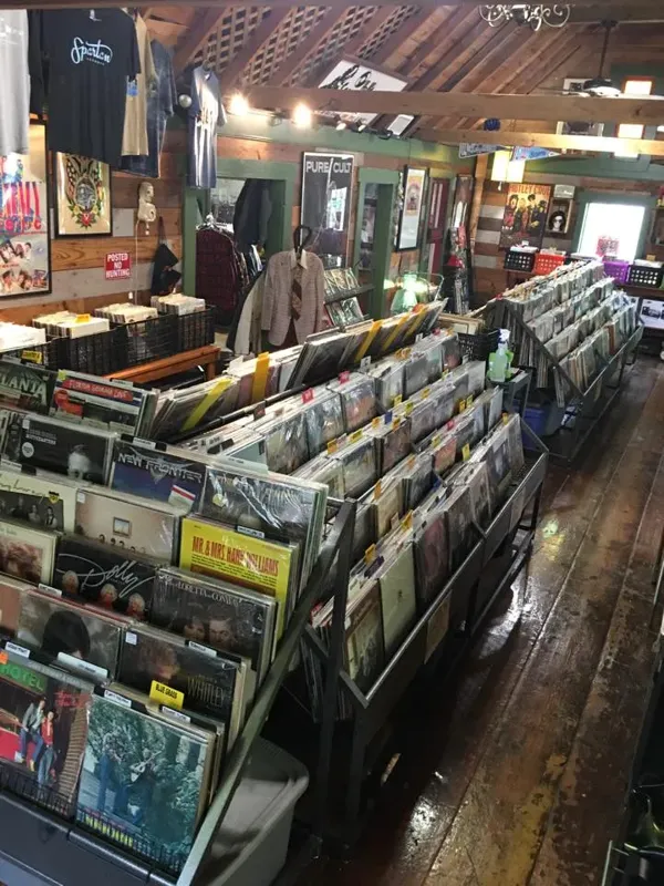 Record store thumbnail: The Groove Vinyl and Vintage