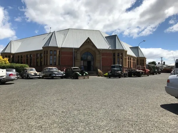 Record Store: Willow Court Antique Centre