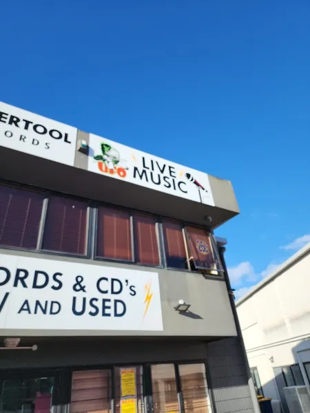 Record store thumbnail: Alien Records & CDs