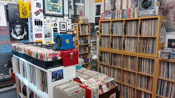 Record store thumbnail: Eric's Vinyl & Coffee