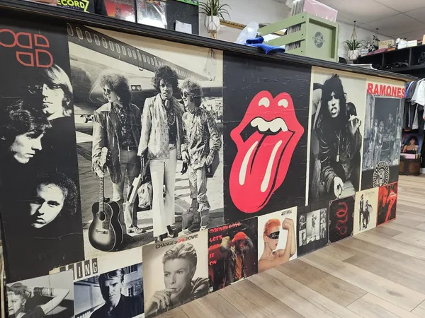 Record Store: CS Recordz