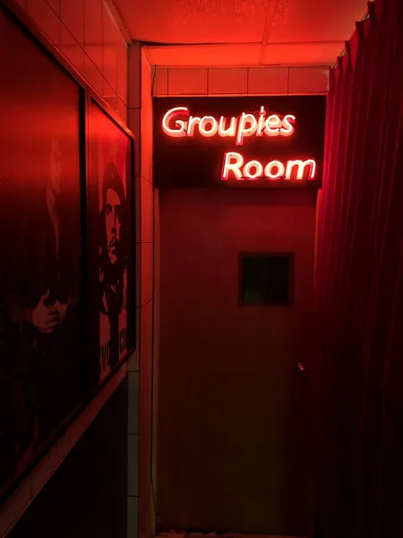 Record Store: Groupies Records 奮死唱片行