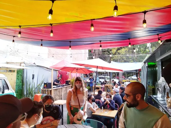 Record store thumbnail: Exquisito Recordings