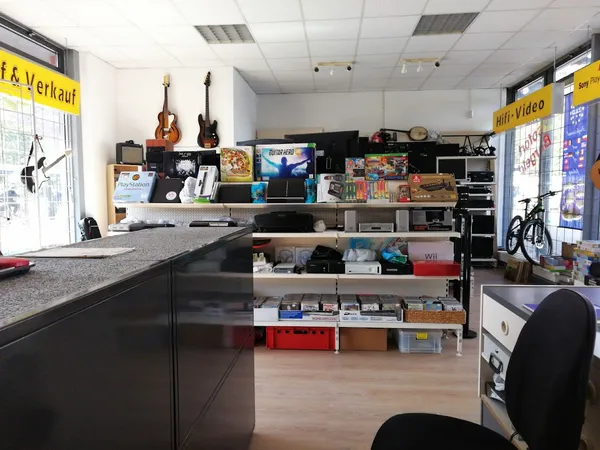 Record Store: An und Verkauf Lütten klein