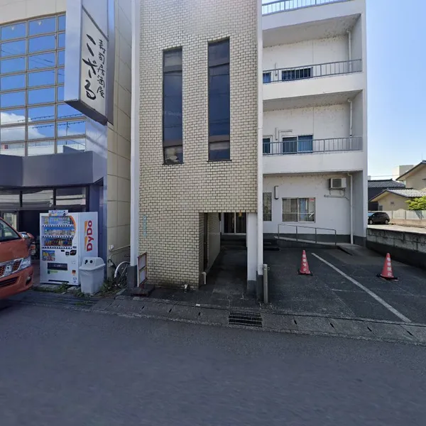 Record store thumbnail: 32102 Records and Cafe