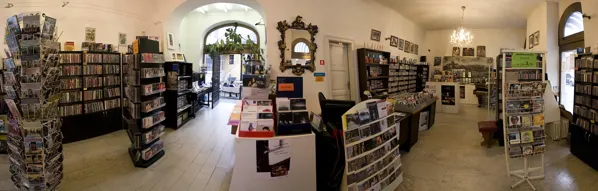 Record store thumbnail: Hummel Music Shop - Divyd Ltd.