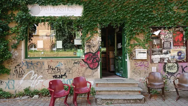 Record store thumbnail: Fatplastics Recordstore