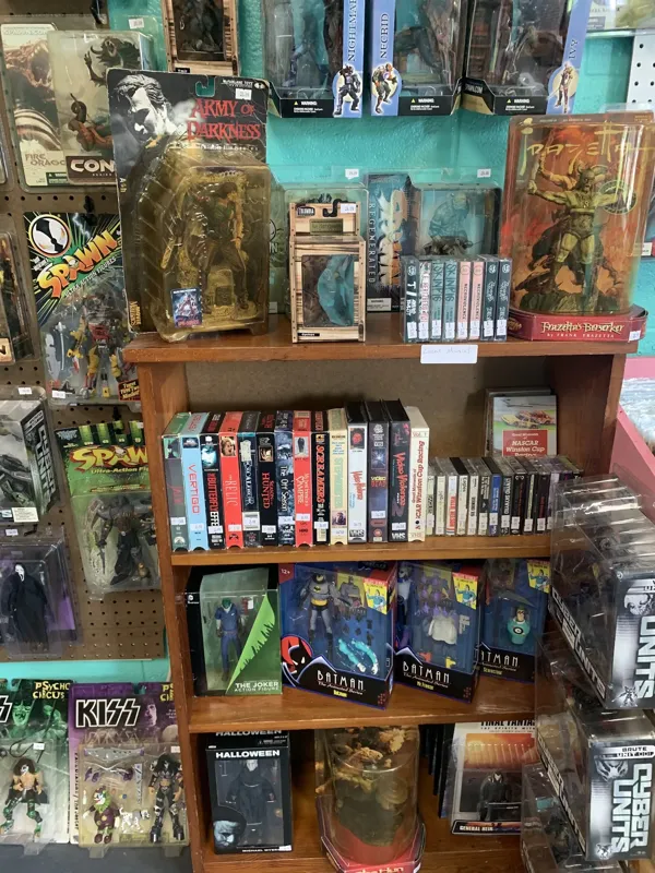 Record store thumbnail: Driftwood Records and Collectibles / Tattoos By Chase