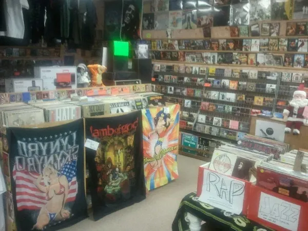 Record store thumbnail: C D's 4 Change