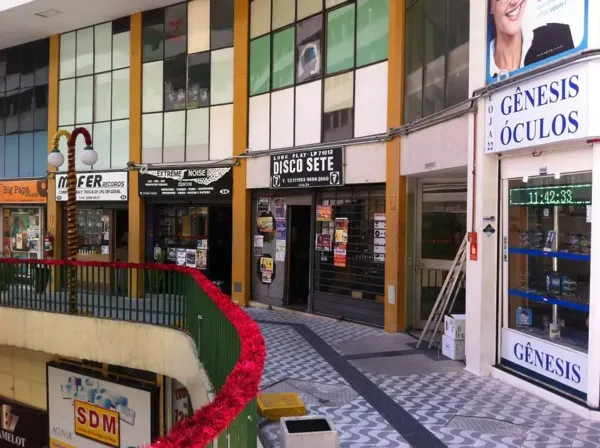 Record Store: Disco 7 Vinil