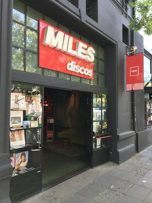 Miles Discos