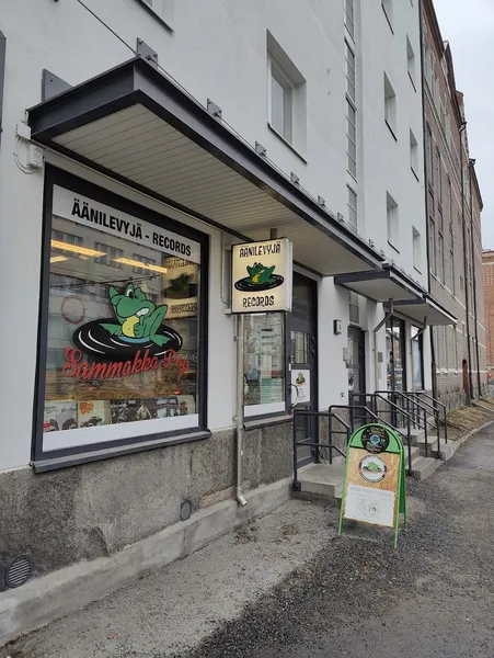 Record Store: Sammakka-Pop Ky