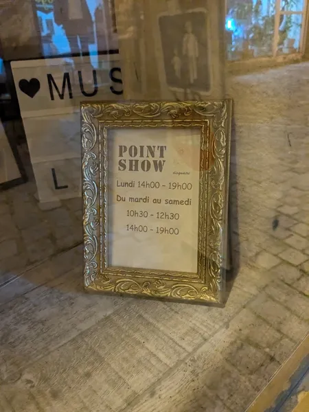 Record Store: POINT SHOW