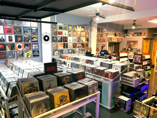 Record store thumbnail: Late Nite Records