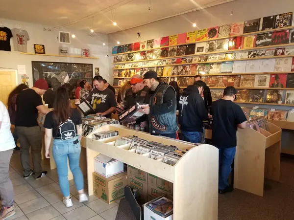 Record store thumbnail: Ragin' records