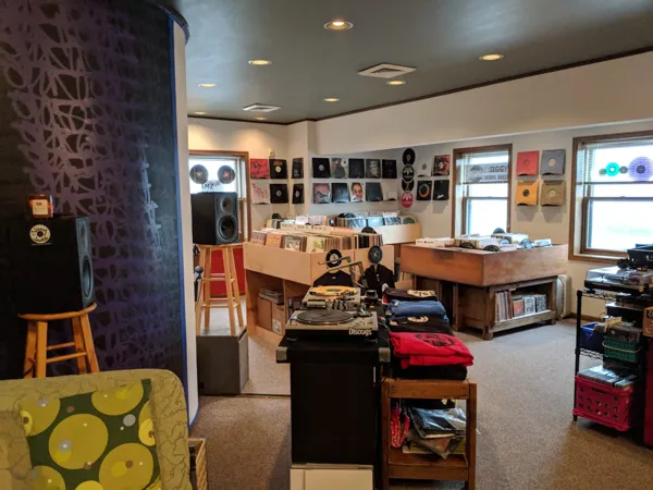 Record store thumbnail: JiggyJamz Records and CDs