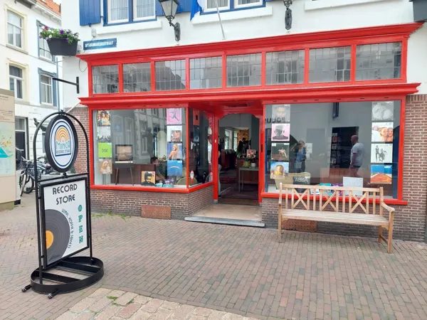 Record Store: Minca Record Store