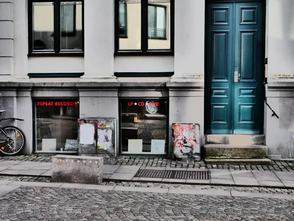 Record store thumbnail: Repeat records