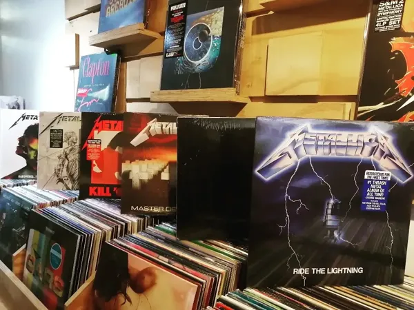 Record store thumbnail: Disqueria 12 Pulgadas