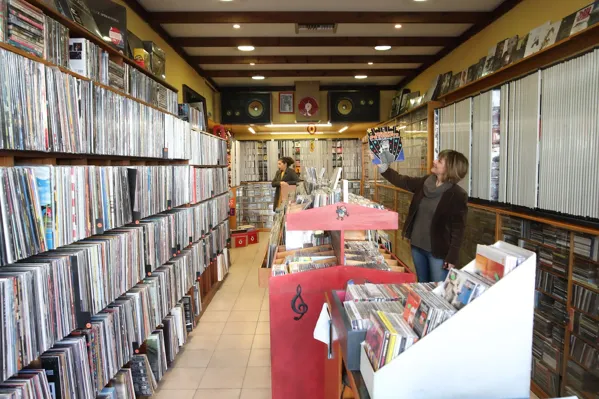 Record Store: Record House