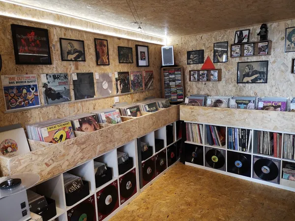 Record store thumbnail: Side One records