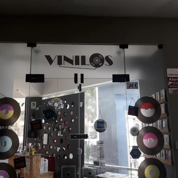 Record Store: VINILOS