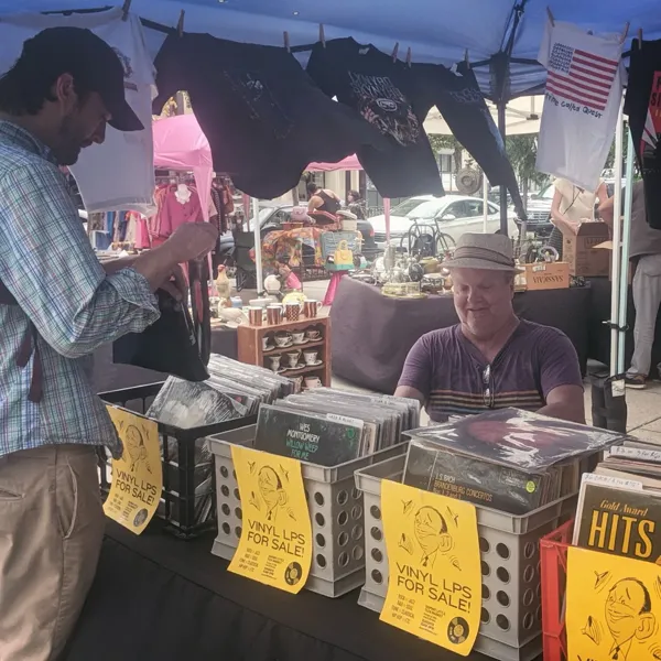 Record Store: Tiny Vinyl Shop