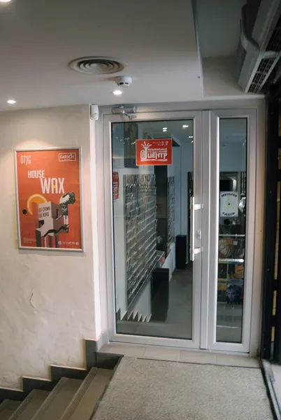 Магазин «Музичний центр»