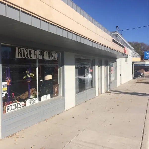 Record store thumbnail: Rogue Planet Music