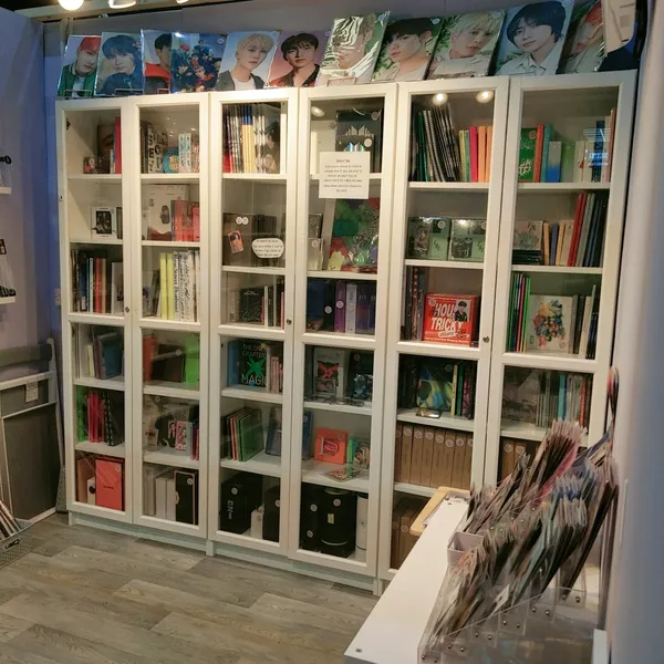 Record store thumbnail: The Tiny Kpop Shop