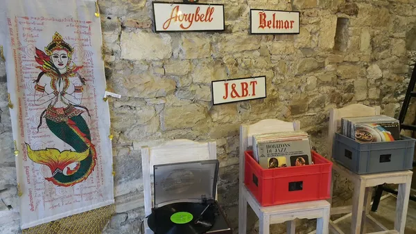 Record store thumbnail: Dipdibe Records - Plak