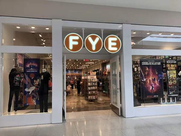 Record Store: FYE