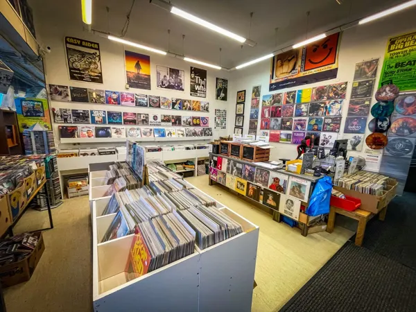Record store thumbnail: Vinyl Corner