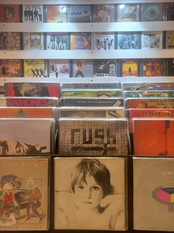Record Store: Vitrola Records