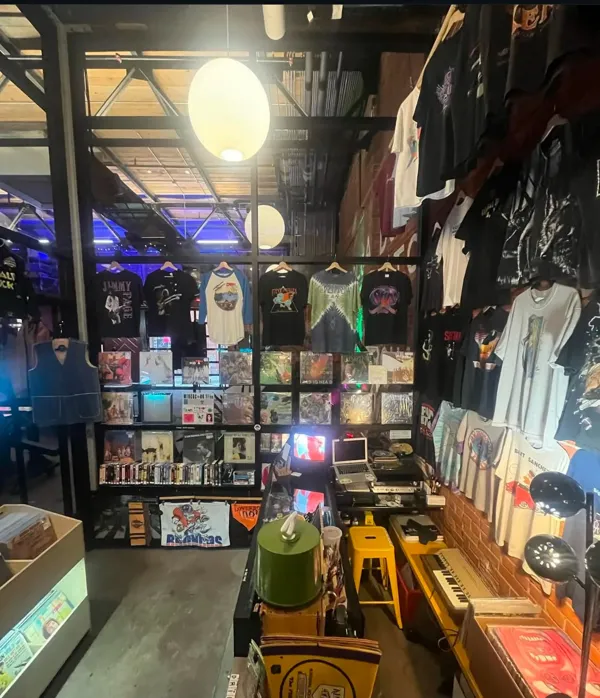 Record store thumbnail: Vintage & Vinyl