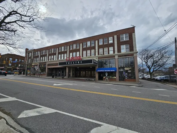 Record Store: Hausfrau Record Shop