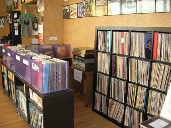 Discology: CDs : DVDs : LPs : LDs