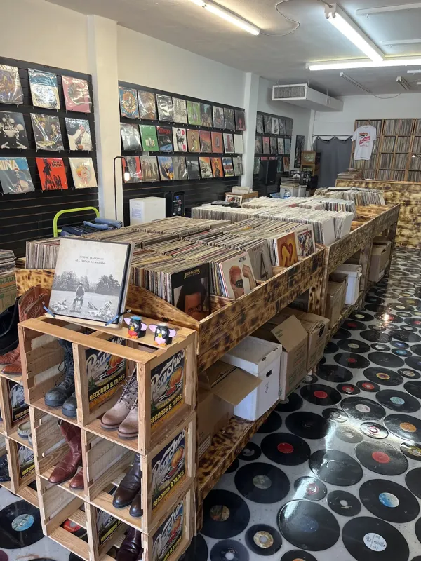 Record store thumbnail: Vinyl Vault
