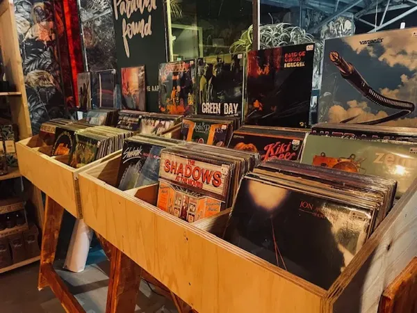 Record store thumbnail: De Platen Aap