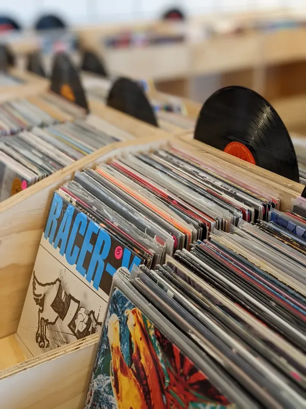 Record store thumbnail: Invincible Vinyl