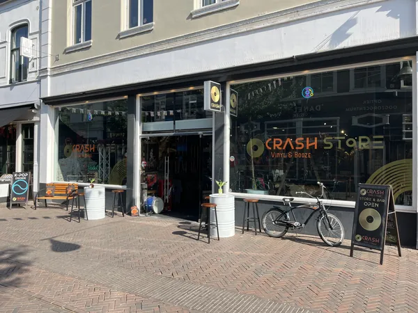 Record store thumbnail: Crash Vinyl & Booze