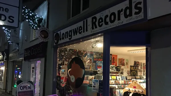 Record Store: longwell records